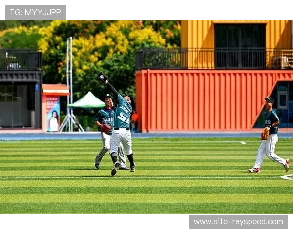 宁波台协海王慢速垒球队参加本市公开赛