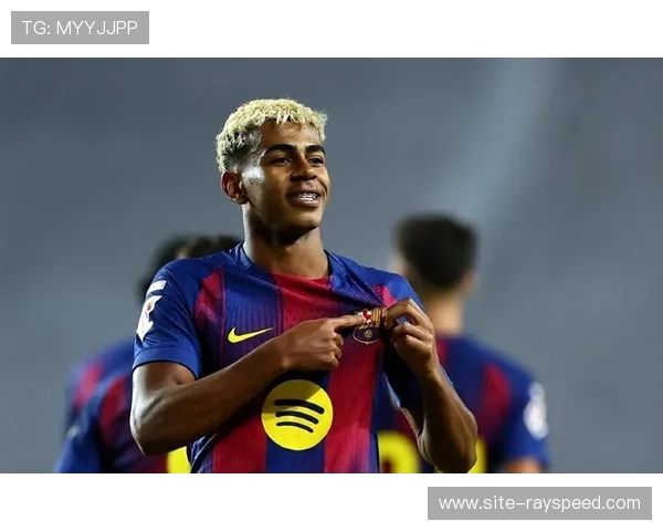 巴萨新星亚马尔点球破门，16岁新星持续高光